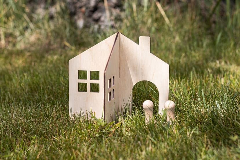 BeWooden Domeček pro panenky Panáčkova vila