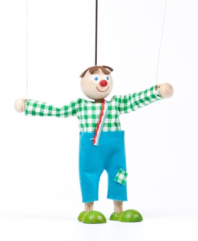 Dřevěná loutka Kluk Jeníček